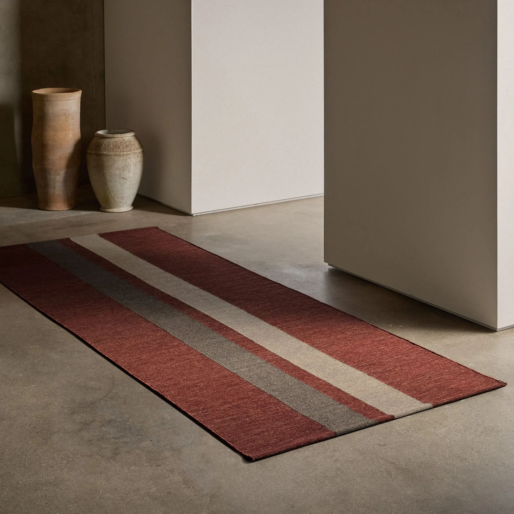 Double Stripe Runner - Wine/Flint/Oyster