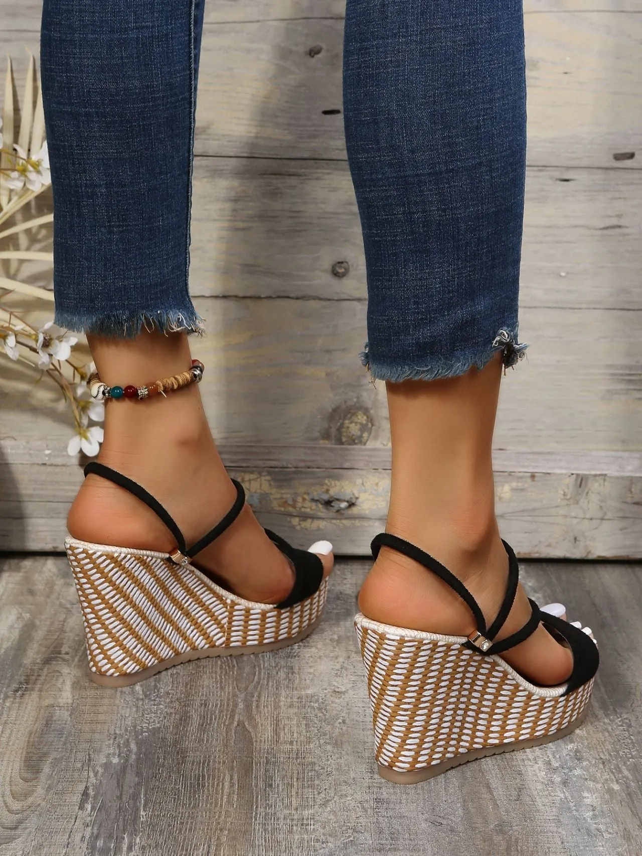 elveswallet Black strappy wedge platform sandals