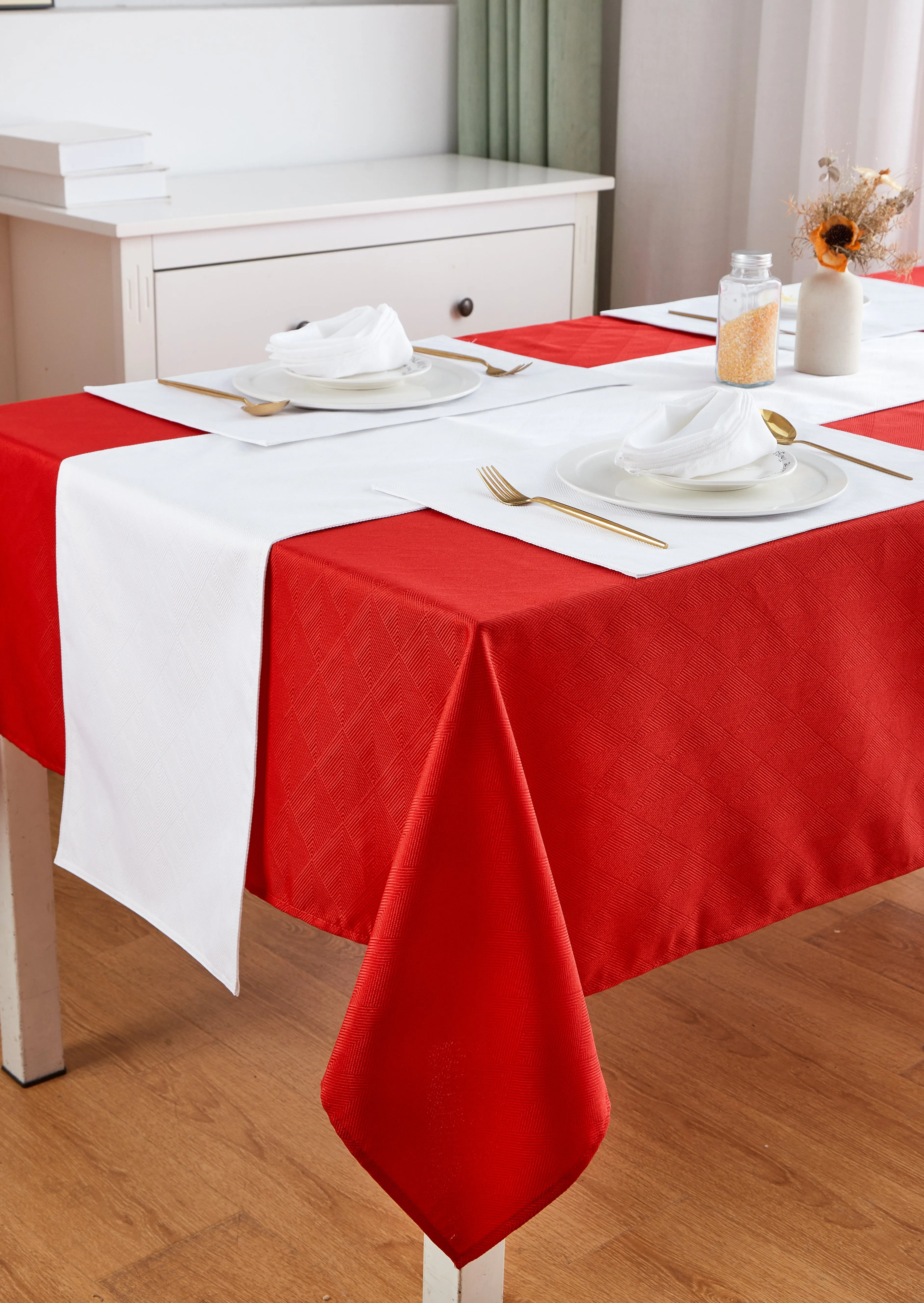 Formr Jacquard Table Runners, 32x150cm