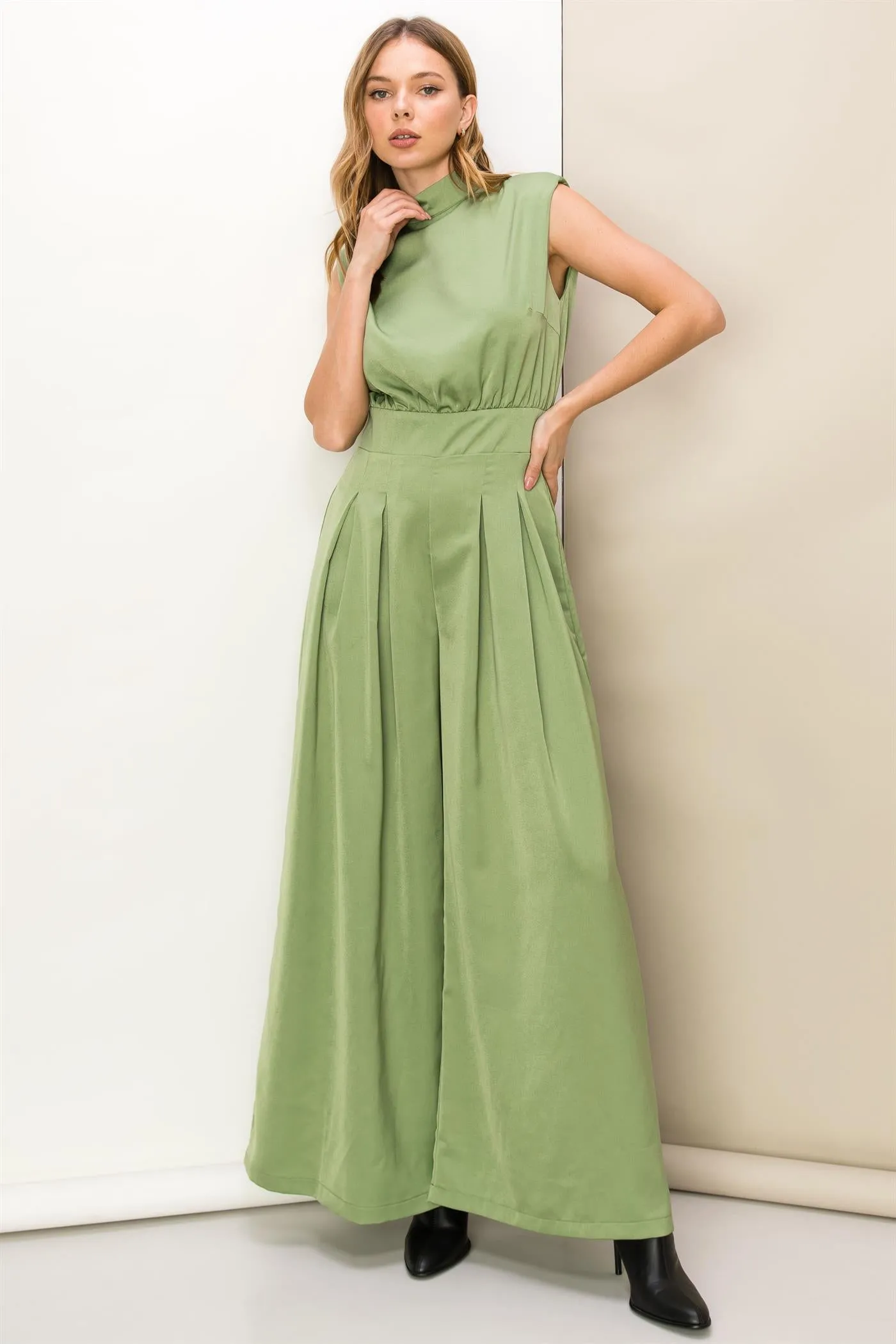 HF23F655-SLEEVELESS JUMPSUIT WITH CUT-OUT DETAIL