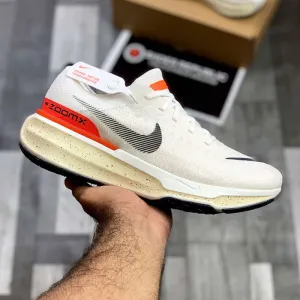 Nk Zooom X Invinciible Runn 3 (White Racer Orange)