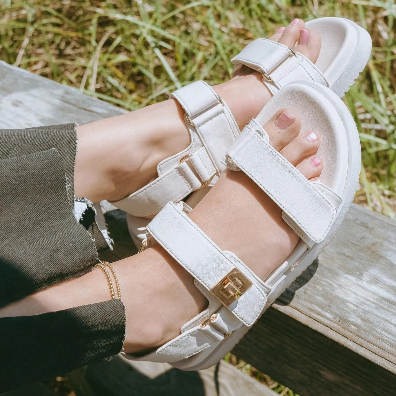 White Leather Buckle Strap Comfy Open Toe Sandals